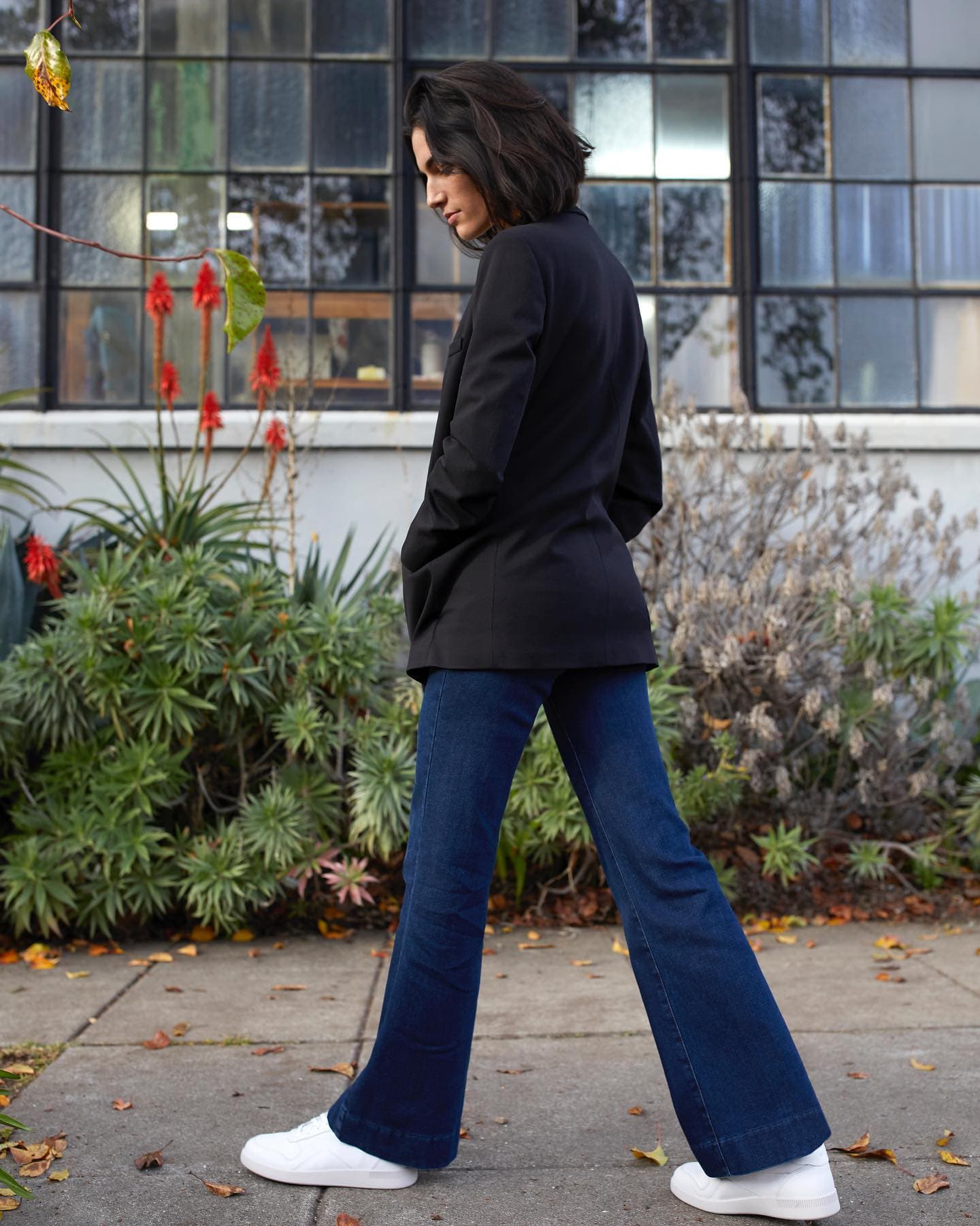 Модные женские джинсы фото №53
