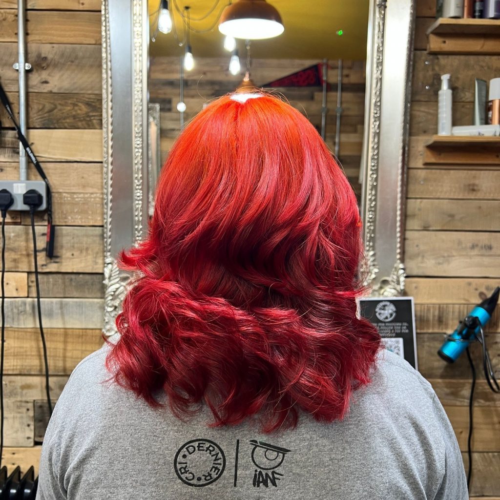 Красный цвет волос фото№40