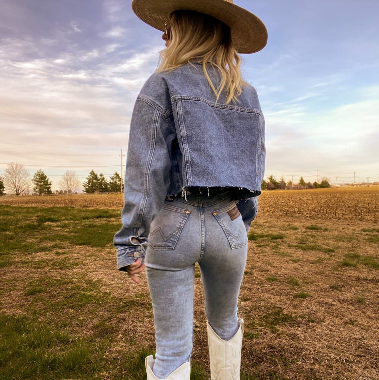Модные женские джинсы фото №41